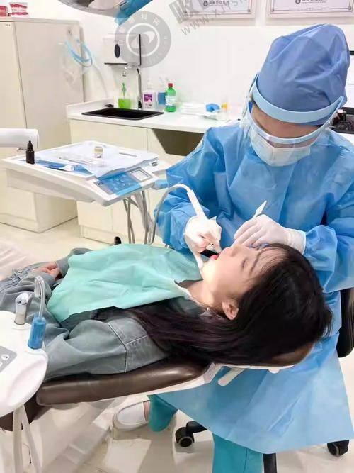 桐庐启典口腔门诊部口碑如何？即刻负重种牙技术+儿童动画诊疗+价格低于同行30%！