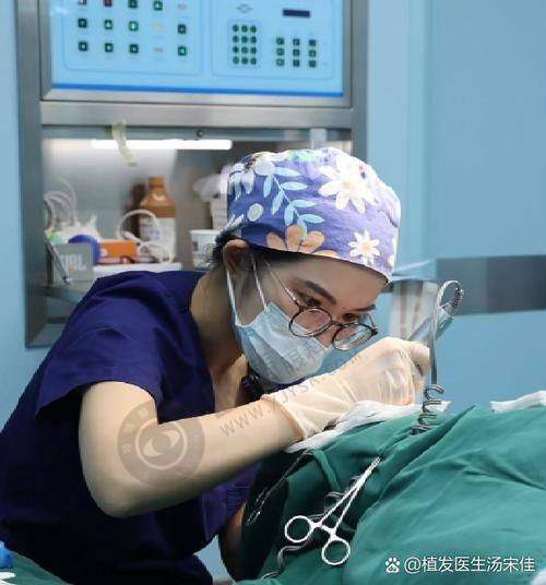 5. 李俊强：为患者提供优质服务