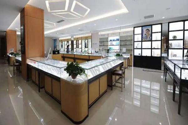 乌鲁木齐普瑞眼科医院.jpg
